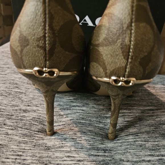 Coach shoes - Picture 6 of 12